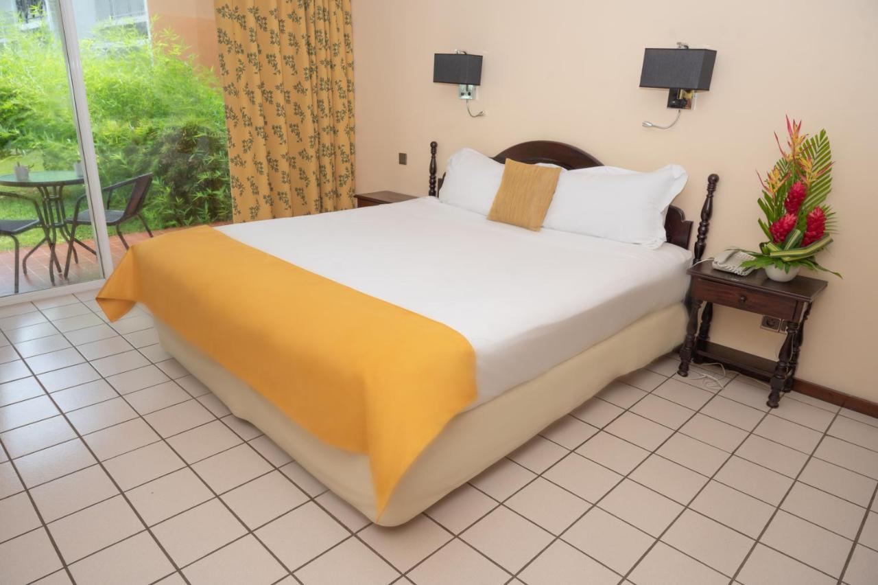 Hotel Bakoua Martinique Ле-Труа-Іле Екстер'єр фото